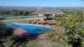 Отель Alto Valle Cabañas de Montaña  Мина Клаверо